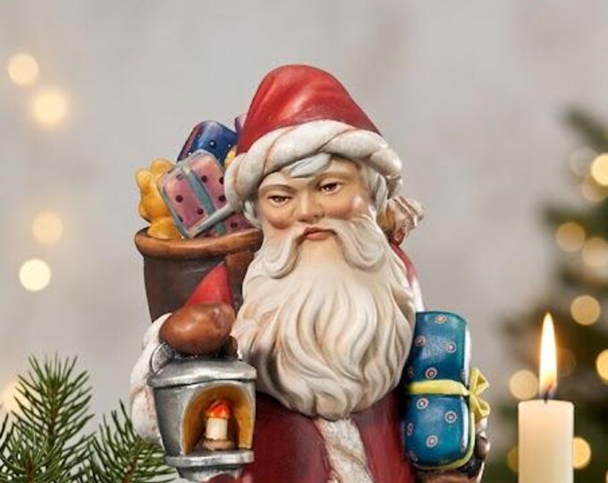 Santa Claus sculpture carved from Valgardena wood and hand-decorated, handcrafted in Italy.
