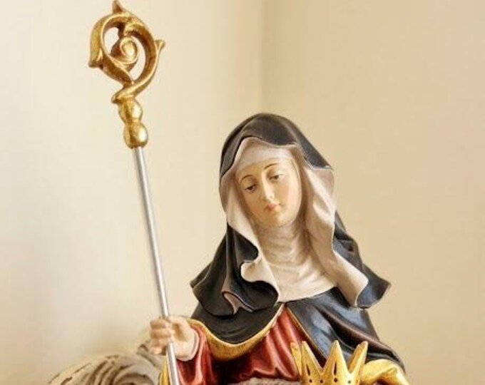 Statue of Saint Crescentia carved in Valgardena wood and hand-decorated, Italian artisan production, various sizes
