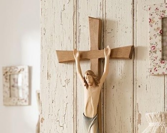 Florence cross crucifix, carved in Valgardena wood and hand-decorated, various sizes, handcrafted in Italy