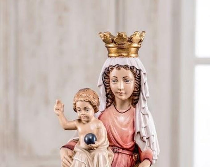 Statue of Our Lady of Prague carved from Valgardena wood and hand-decorated, handcrafted in Italy.