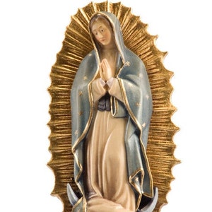 Estatua de Nuestra Señora de Guadalupe cm 12 (4,72 pulgadas) tallada en madera valgardena decorada a mano de producción artesanal italiana