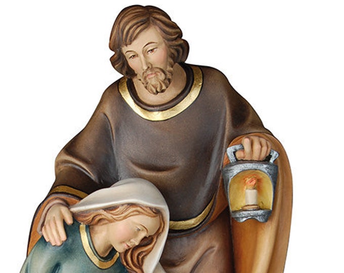 Nativity scene carved in wood of Valgardena and decorated by hand, Holy Family, various sizes, Italian artisan production