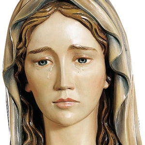 Busto scultura della Madonna Addolorata, scolpita in legno della Valgardena e decorata a mano di produzione artigianale italiana