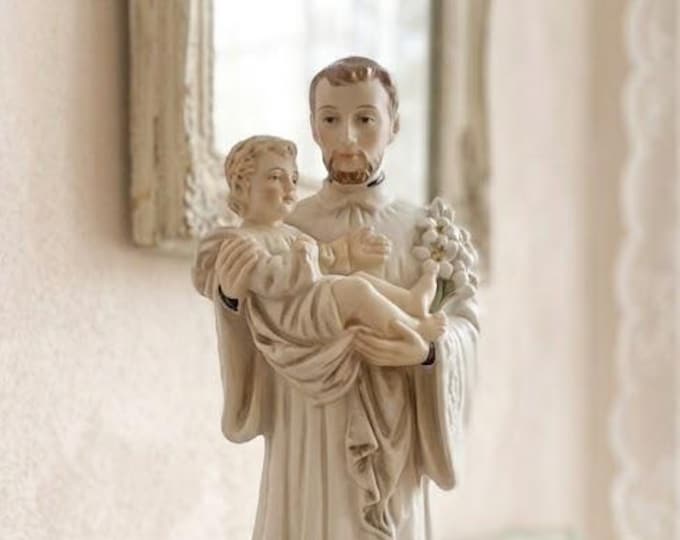 Statue of Saint Cajetan, 19 cm (7.48 inches), made of alabaster powder, hand-decorated, artisanal production, made in Italy