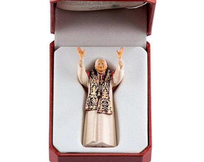 Statue of Pope Benedict XVI with deluxe case carved in wood from Valgardena and hand-decorated of Italian craftsmanship