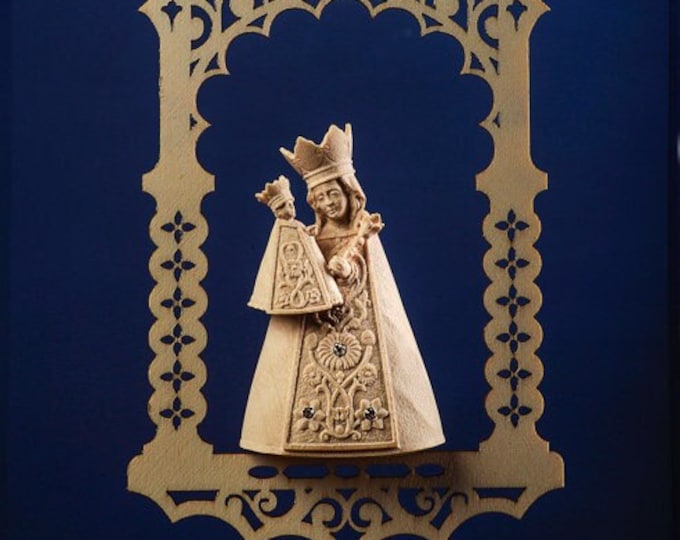 Statue of the Madonna of Altoetting in the niche, carved in hand-decorated Valgardena wood of Italian production