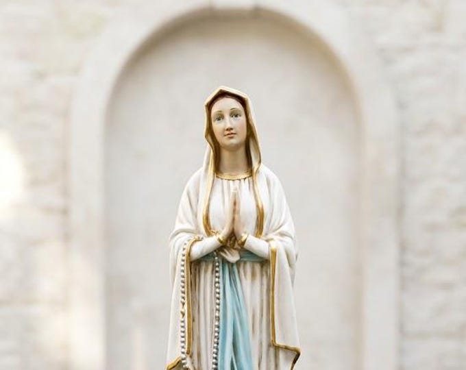 Statue of Our Lady of Lourdes 64 cm (25.19 inches) made of resin, hand decorated with an antique finish, artisanal production