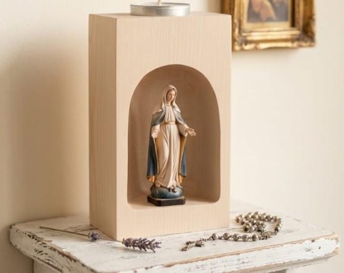 Candle holder with sculpture of the Miraculous Madonna of Grace, carved in Valgardena wood and hand-decorated, made in Italy.