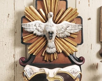 Holy water stoup with Holy Spirit, carved in Valgardena wood and hand-decorated with oil colours and gold leaf, made in Italy