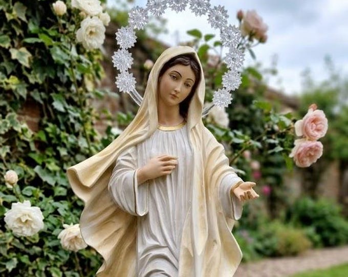 Statue of Our Lady of Medjugorje, 60 cm (23.62 inches), with luminous halo, in hand-decorated resin marble, Italian artisan production