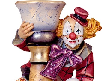 Clown statue carved in Valgardena wood and decorated by hand, of Italian artisan production