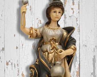 Statue of Saint Martha 30 x 11 cm (11.81 x 4.33 inches) in hand-decorated resin marble, artisanal production