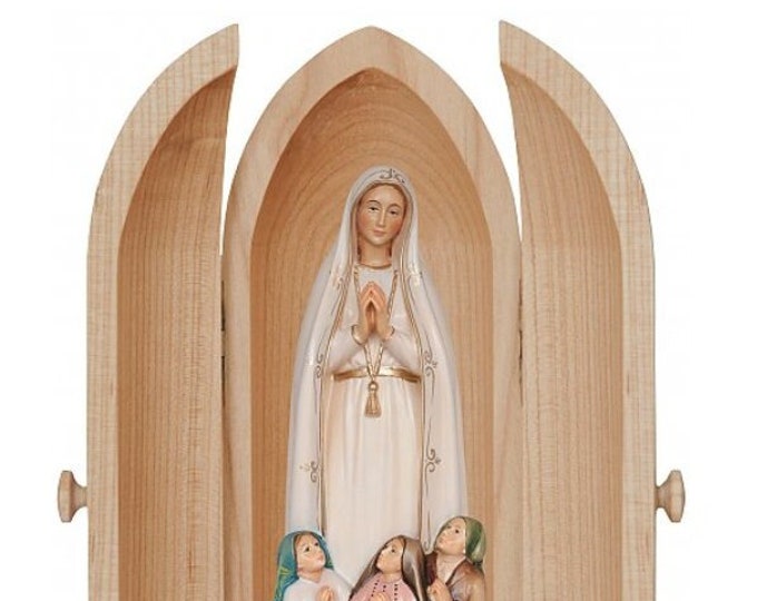 Statue of Our Lady of Fatima with three shepherd children in a niche, carved in Valgardena wood, hand decorated, Italian production