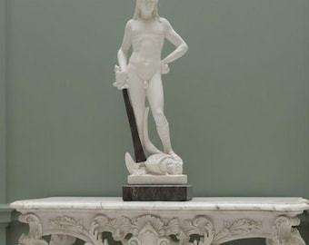 Classical sculpture "David by Donatello", 30 cm (11.81 inches) in alabaster powder, marble base, handcrafted, made in Italy