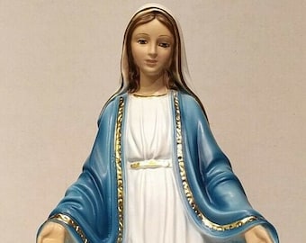 Statue of the Miraculous Madonna 31.5 cm (12.40 inches) in hand-decorated plaster of Italian artisan production