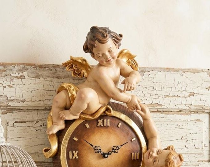 Wall clock with angels, carved from Valgardena wood and hand-decorated, Italian artisan production.