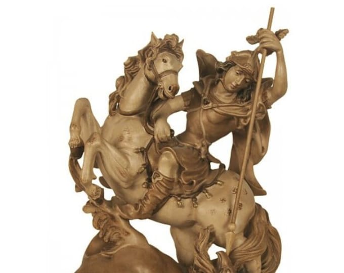 Statue of San Giorgio carved in natural wood from Valgardena and decorated by hand, of Italian artisan production