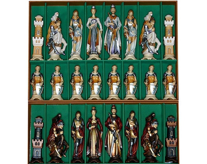 Chess series French, carved in valgardena wood, decorated by hand, of Italian artisan production, various sizes