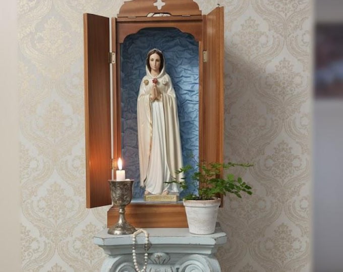 Handcrafted wooden display case, 73 cm (28.74 inches) with fabric interior and Maria Rosa Mistica statue, 45 cm (17.71 inches) with closing doors