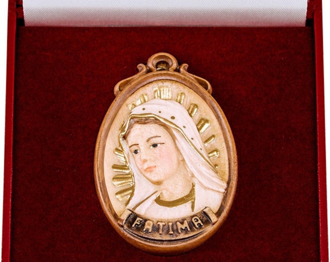 Medal of Our Lady of Fatima with deluxe case carved in Valgardena wood and hand-decorated with Italian craftsmanship