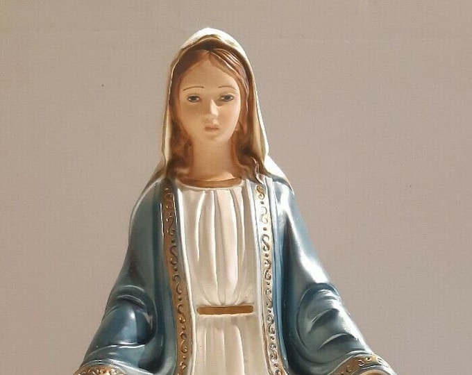 Statue of the Miraculous Madonna cm 42 (16.53 inches) in plaster with pearl decoration, handcrafted in Italy