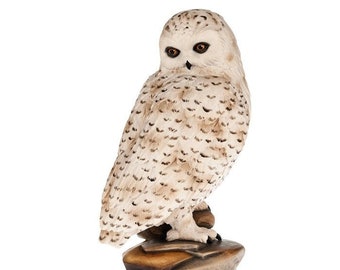 Snowy owl sculpture carved in Valgardena wood and hand-decorated, of Italian artisan production