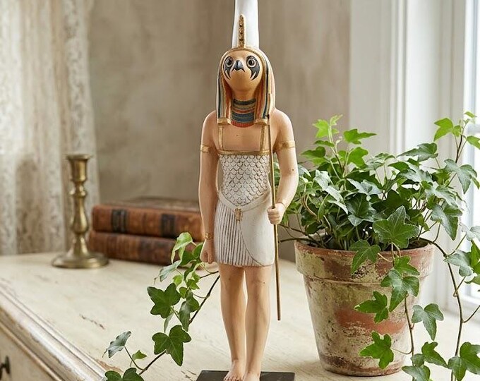 Classical Egyptian Art sculpture "Horus", 34 cm (13.38 inches) in hand-decorated alabaster powder, marble base, made in Italy