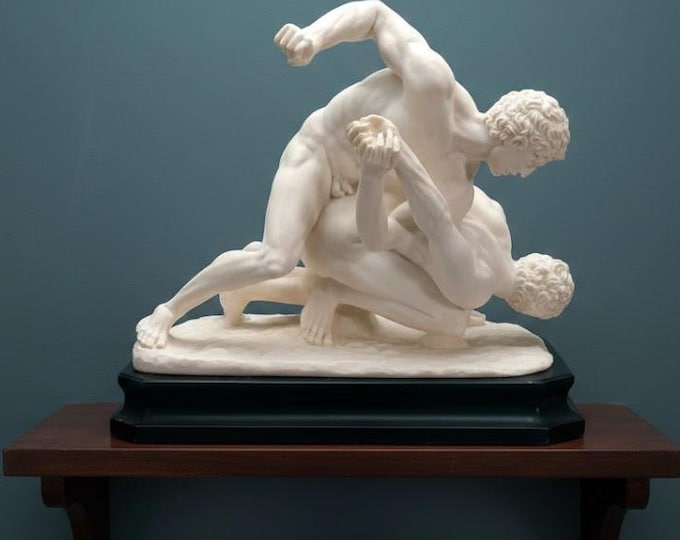 Classical sculpture "Wrestlers", in alabaster powder, various sizes available, handcrafted in Italy