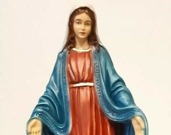 Statue of the Miraculous Madonna cm 30 (11,81 inches) in full resin marble decorated by hand of Italian artisan production