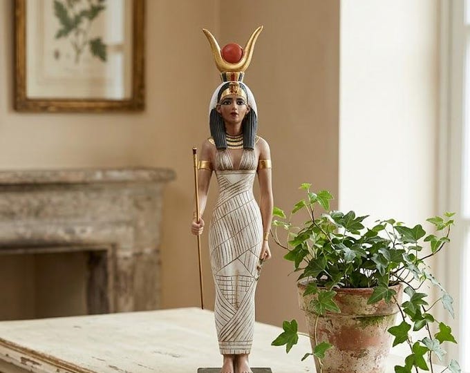 Classical Egyptian Art sculpture "Isis", 36 cm (14.17 inches) in hand-decorated alabaster powder, marble base, made in Italy