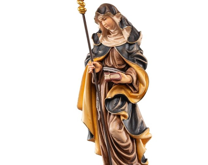 Sculpture of Saint Laura of Cordoba carved in Valgardena wood, hand-decorated and handcrafted in Italy.