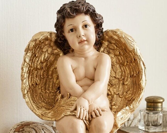 Angel statue 48 x 34 cm (18.89 x 13.38 inches) in hand-decorated resin, artisanal production for outdoor and indoor use.