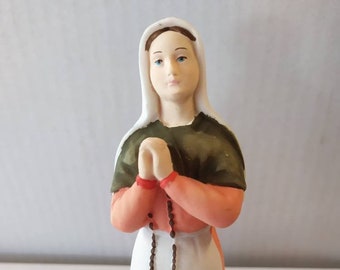 Statue of Santa Bernadette by Soubirous 14 cm (5.51 inches) in hand-decorated resin marble of Italian craftsmanship