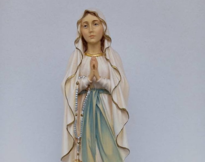 Statue of Our Lady of Lourdes cm 23 (9.06 inches) carved in Valgardena wood and hand decorated with Italian craftsmanship