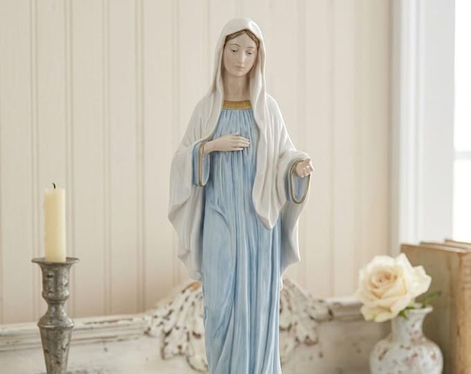 Statue of Our Lady of Medjugorje, 40 cm (15.74 inches), made of alabaster powder, with a wooden base, hand-decorated, made in Italy