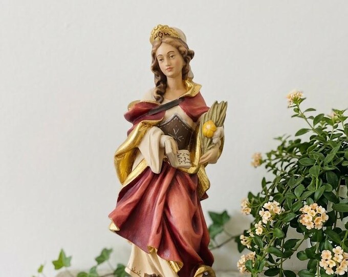 Statue of Saint Perpetua carved in Valgardena wood and hand-decorated, Italian artisan production, various sizes