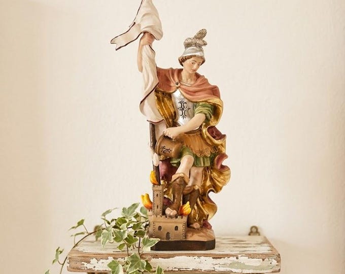 Statue of Saint Florian with castle carved in Valgardena wood, hand-decorated, Italian artisan production, various sizes