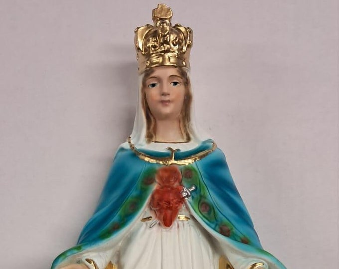 Statue of the Madonna Notre Dame du Cap cm 30 (11.81 inches) in plaster decorated by hand, Italian artisan production