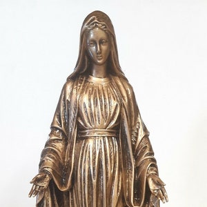 Statue of the Miraculous Madonna cm 57 (22.44 inches) in marble resin bronze decoration handcrafted in Italy