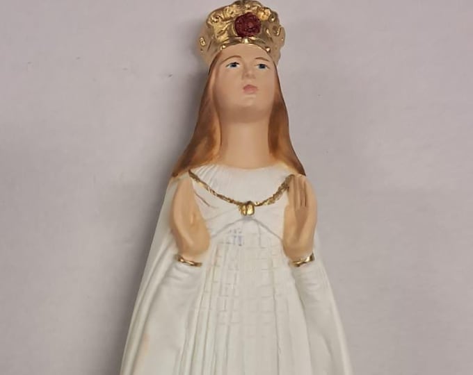 Statue of the Madonna of Knock cm 30 (11.81 inches) in marble resin full decorated by hand of Italian artisan production