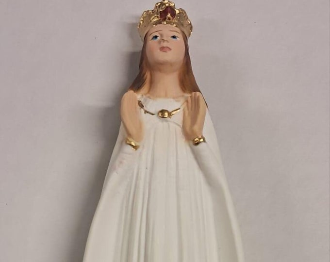 Statue of Our Lady of Knock cm 20 (7.87 inches) in marble resin full decorated by hand of Italian artisan production