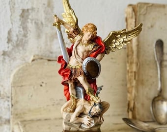 Statue of St. Michael the Archangel 27 cm (10.62 inches) in marble resin with antique decoration, handcrafted in Italy