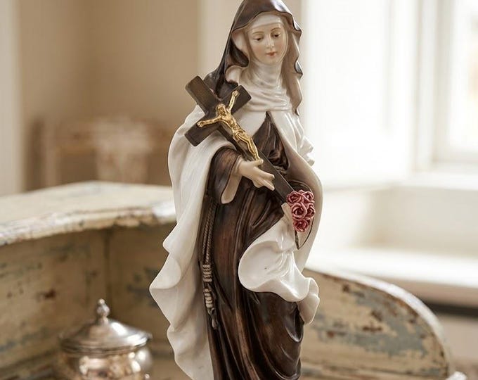 Statua di Santa Teresa, cm 44 (17,32 inches) in polvere di alabastro, base in legno, decorata a mano, made in Italy