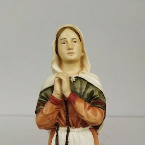 Statue of Saint Bernadette of Soubirous cm 20 (7.87 inches) in marble resin hand decorated of Italian artisan production