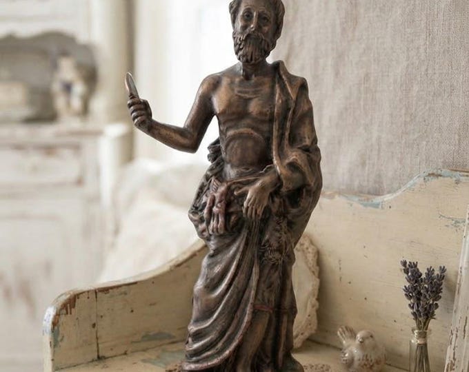 Statue of Saint Bartholomew 26 cm (10.23 inches) in alabaster powder, bronze finish, hand decorated, made in Italy