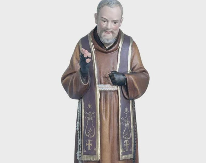 Statue of Saint Padre Pio of Pietrelcina carved in Valgardena wood, hand-decorated, Italian artisan production, various sizes