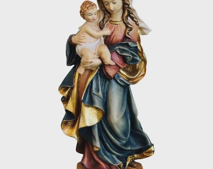 Statue of the Madonna della Reverenza carved in Valgardena wood, hand-decorated, Italian artisan production, various sizes