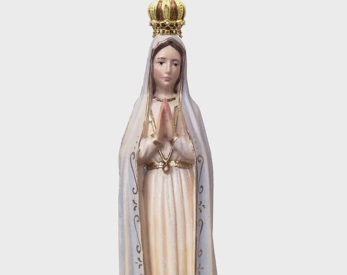 Statue of Our Lady of Fatima carved in Valgardena wood and hand decorated, Italian artisan production, various sizes