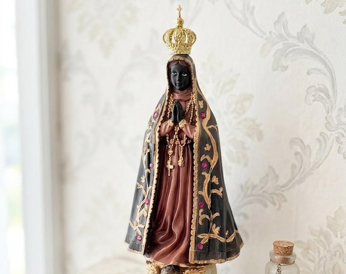 Statue of Our Lady of Aparecida, 32 x 14 cm (12.59 x 5.51 inches) made of marble resin, hand decorated, artisanal production
