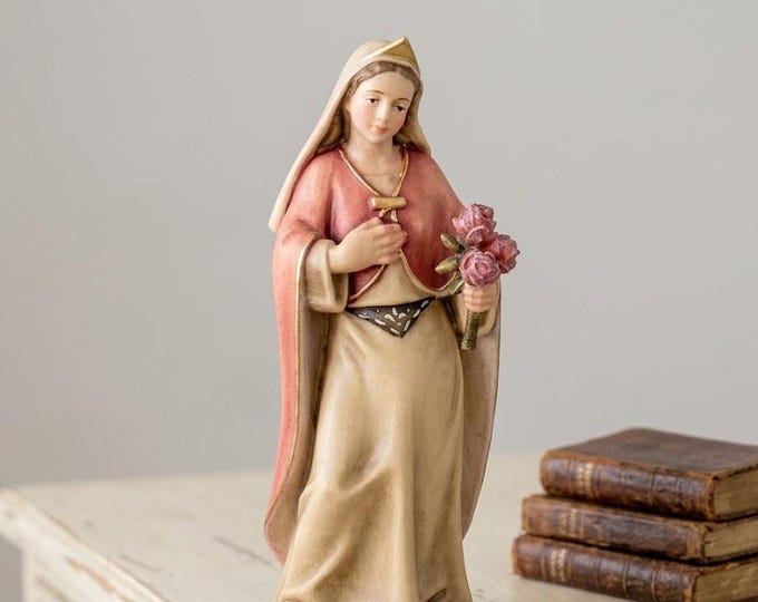 Statue of Saint Elizabeth 12 cm (4.7 inches) carved in Valgardena wood and hand decorated, Italian artisan production
